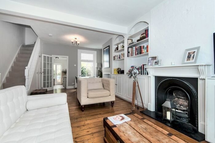 3 Bedroom Terraced House To Rent In Trehern Road, East Sheen, SW14