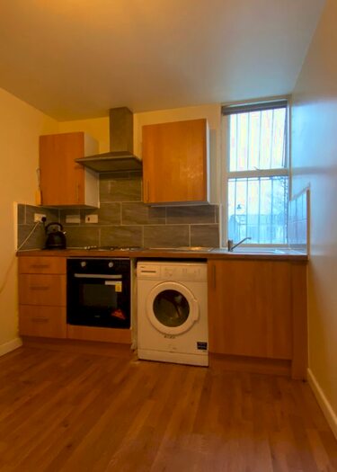 1 Bedroom Flat To Rent In Yorkshire Street, Oldham OL1