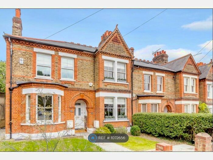 2 Bedroom Terraced House To Rent In Niederwald Road, London, SE26