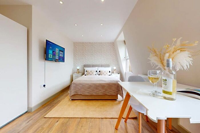 1 Bedroom Studio To Rent In Battersea High Street, London, SW11