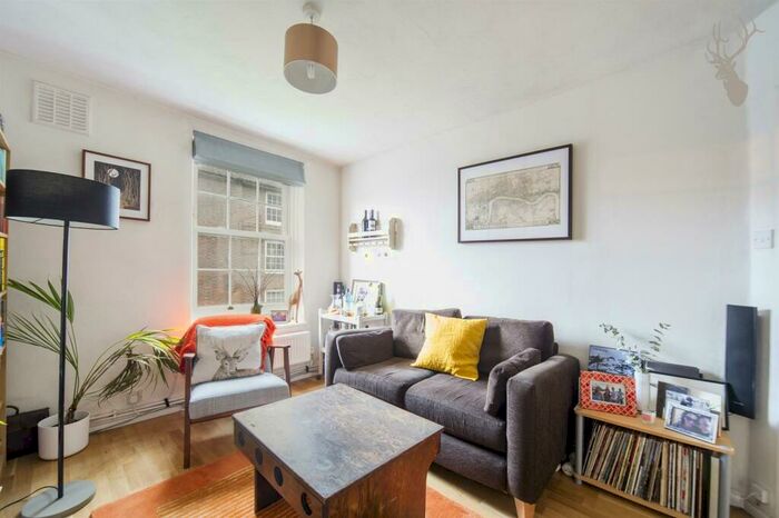 2 Bedroom Flat To Rent In Bromley High Street, Bow, London, E3