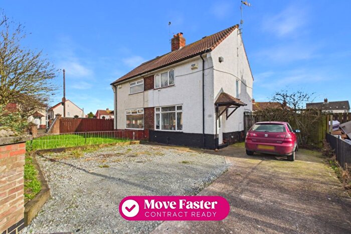 2 Bedroom Semi-detached House For Sale In Welbury Grove, Hull, HU9