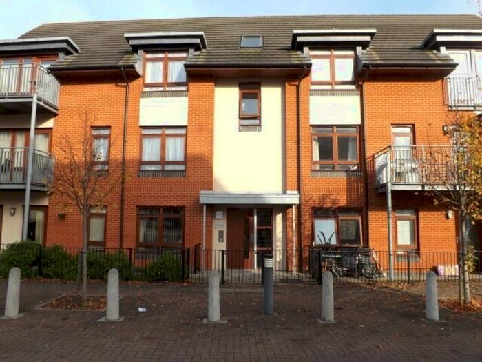 1 Bedroom Flat To Rent In Shona Court, Atlas Crescent, Edgware, HA8