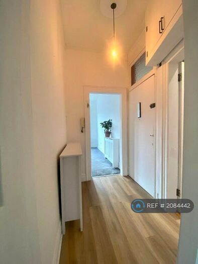 1 Bedroom Flat To Rent In Torrisdale Street, Glasgow, G42