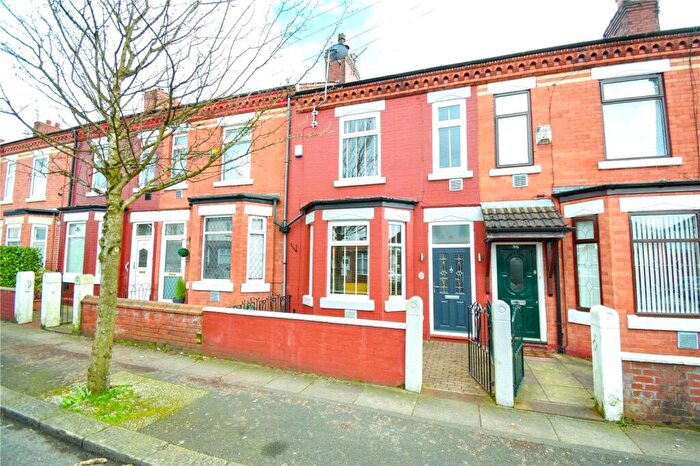3 Bedroom Semi Detached House To Rent In Laburnum Road, Denton, Tameside, M34