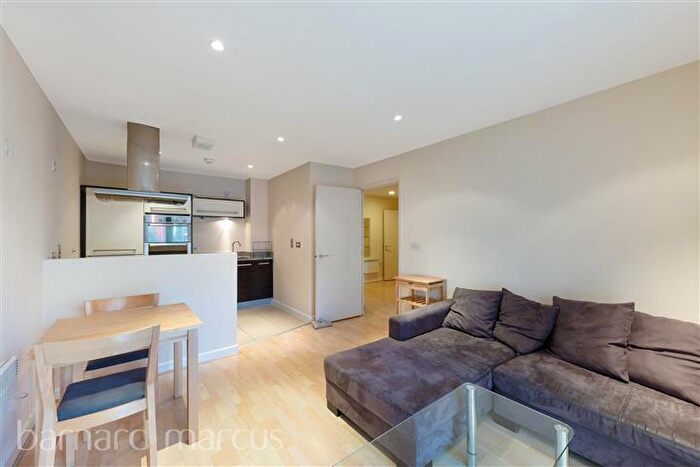 2 Bedroom Apartment To Rent In Kennington Lane, London, SE11