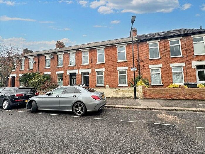 4 Bedroom House To Rent In Coopers Lane, Leyton, E10