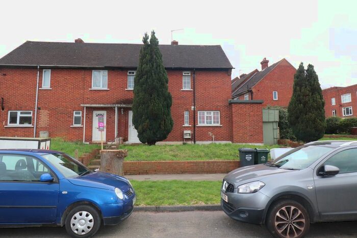 3 Bedroom Semi-Detached House To Rent In Keyes Road, Dartford, DA1
