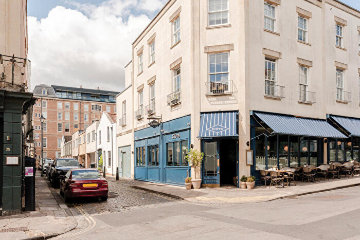1 Bedroom Flat For Sale In Gloucester Street, Clifton, Bristol, BS8