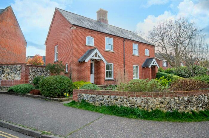 3 Bedroom Semi-Detached House For Sale In Trowse, NR14