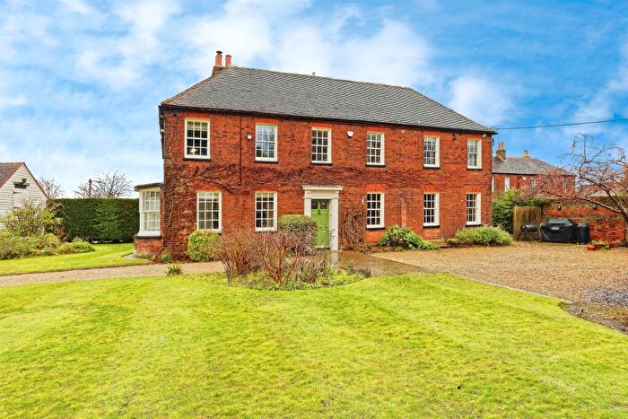 6 Bedroom Character Property For Sale In Brent Hill, Faversham, ME13