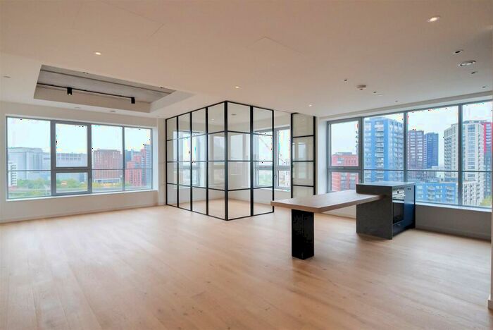 2 Bedroom Flat To Rent In Goodluck Hope, Douglass Tower, London, E14