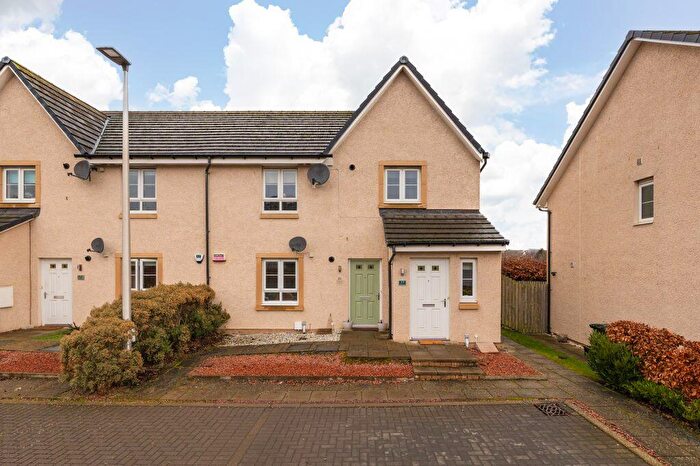 2 Bedroom Flat For Sale In Durie Loan, Edinburgh, EH17