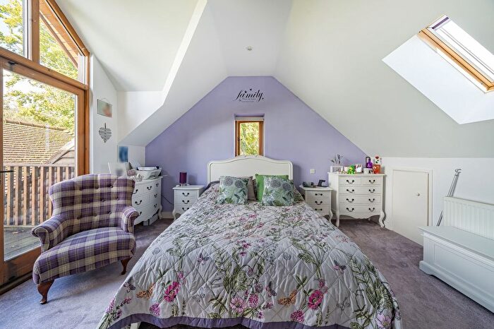 3 Bedroom Barn Conversion For Sale In Heath Green, Medstead, GU34