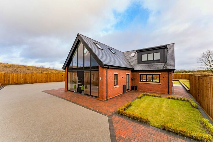 4 Bedroom Detached House For Sale In Warrington Road, Bold Heath, WA8