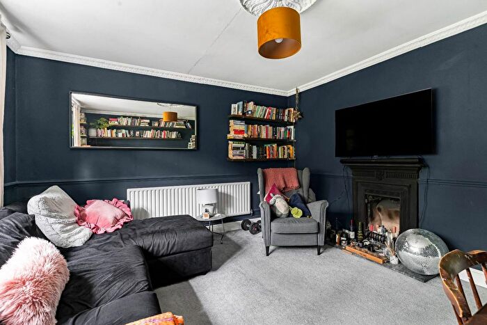 1 Bedroom Flat For Sale In Elsinore Road, London, SE23