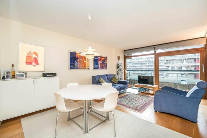 1 Bedroom Flat For Sale In Defoe House, Barbican, EC2Y