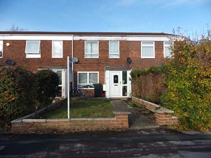 3 Bedroom Terraced House To Rent In Norwood Close, Swindon, Wiltshire, SN3