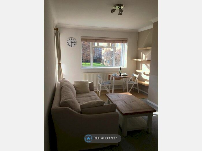 2 Bedroom Flat To Rent In Sulivan Court, Parsons Green, SW6