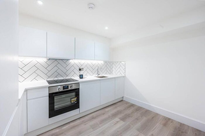 1 Bedroom Flat To Rent In Este Road, Clapham Junction, London, SW11