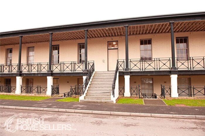 1 Bedroom Flat For Sale In St. Georges Walk, Gosport, Hampshire, PO12