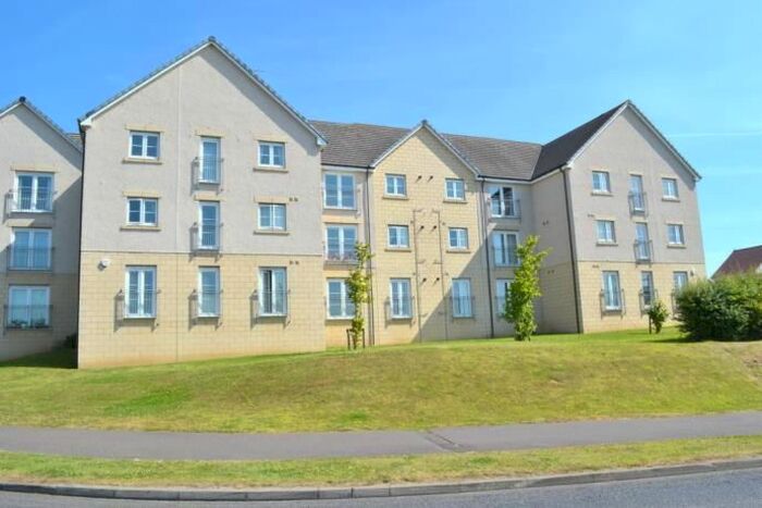 2 Bedroom Flat To Rent In Tarmachan Road, Dunfermline, KY11
