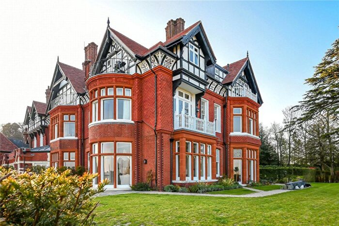 2 Bedroom Flat To Rent In Bruce Manor Close, Wadhurst, TN5