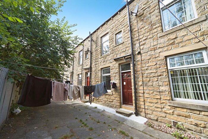 3 Bedroom Terraced House For Sale In Nightingale Street, Keighley, BD21