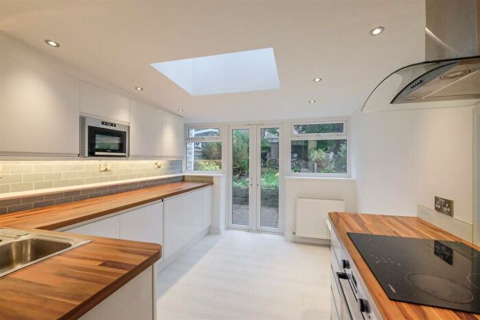 2 Bedroom Cottage For Sale In Warley Town Lane, Warley, Halifax, HX2