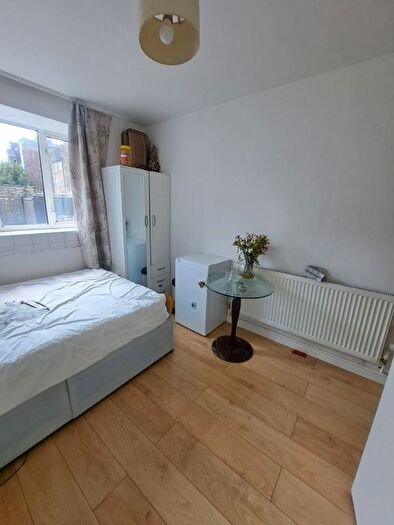 Studio To Rent In Holloway Road, Holloway, N7