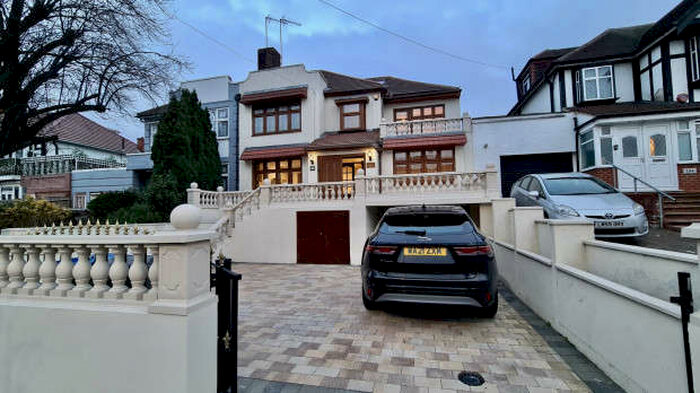 7 Bedroom Semi-Detached House To Rent In Watford Road, Harrow, HA1