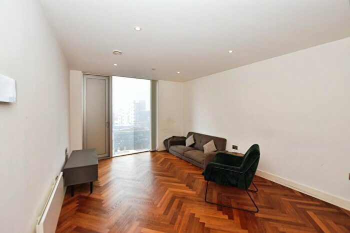 2 Bedroom Flat To Rent In South Tower, Deansgate Square, Owen Street, Manchester, M15