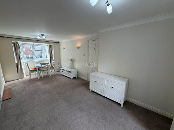 1 Bedroom Flat To Rent In Fobney Street, Reading, RG1