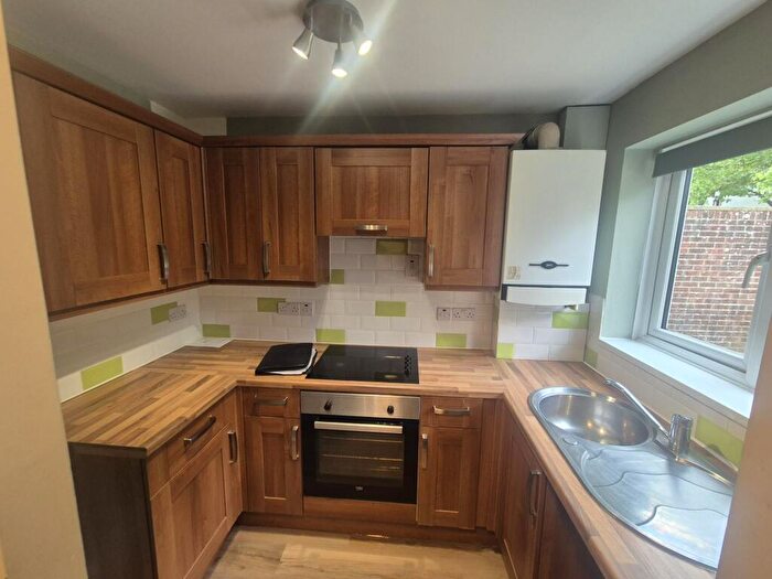 2 Bedroom End Of Terrace House To Rent In Runnymede Road, Yeovil, BA21