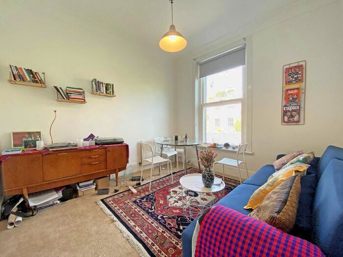 1 Bedroom Flat To Rent In Monmouth Place, London, W2