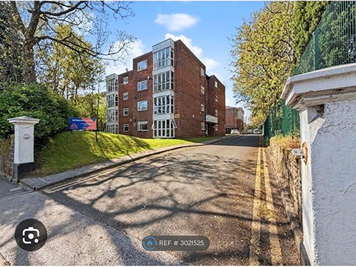 1 Bedroom Flat To Rent In Seymour Court, Salford, M7