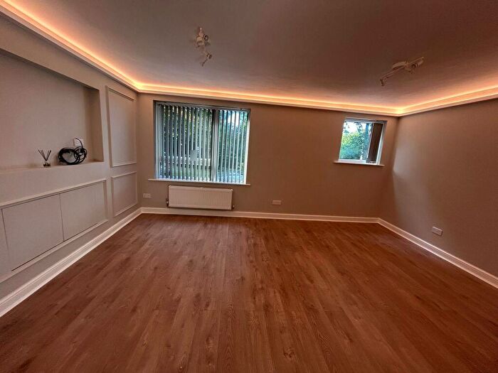 2 Bedroom Apartment To Rent In Palmerston Road, Liverpool, L18