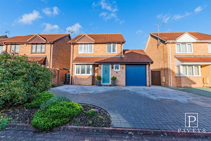 3 Bedroom Detached House For Sale In Bushell Way, Kirby Cross, Frinton-On-Sea, CO13
