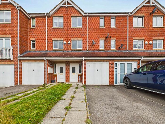 3 Bedroom Town House For Sale In The Chequers, Templetown, Consett, Durham, DH8