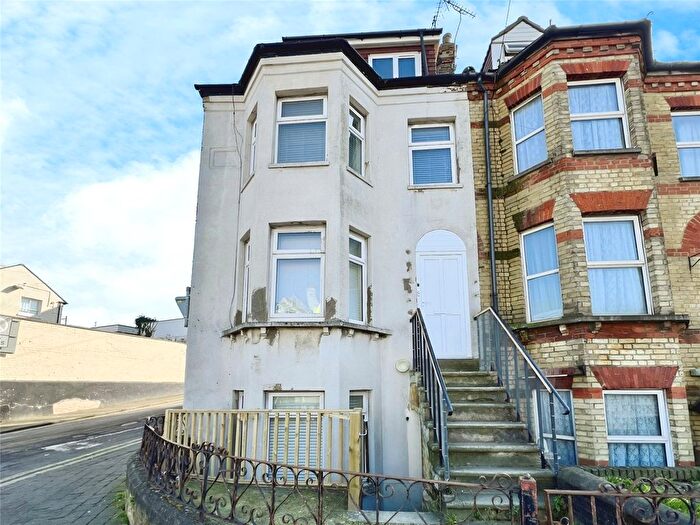 Studio To Rent In Maidstone Road, Chatham, Kent, ME4