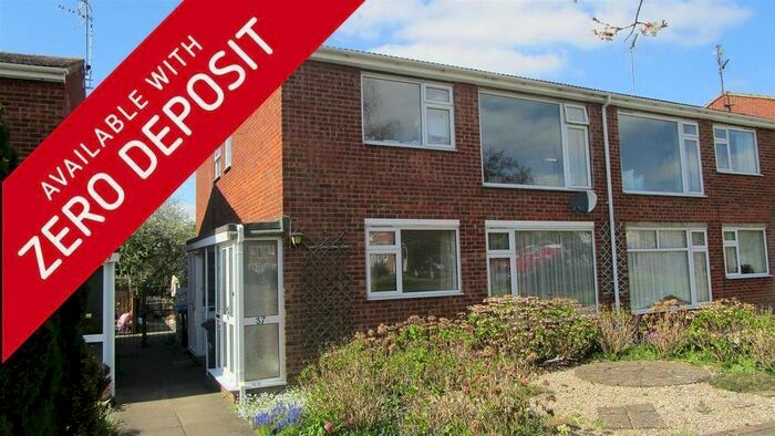 2 Bedroom Maisonette To Rent In Conifer Rise, Abington, Northampton, NN3