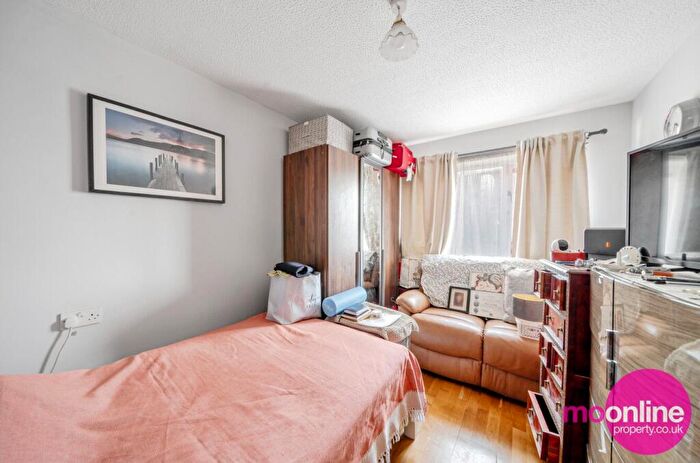 1 Bedroom Flat For Sale In Fordwych Road, London, NW2