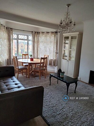 2 Bedroom Flat To Rent In Somerton Road, London, NW2