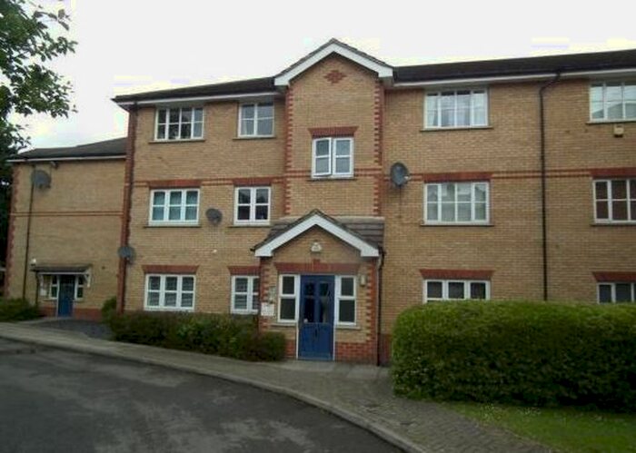 2 Bedroom Flat To Rent In Lyric Mews, Sydenham, SE26