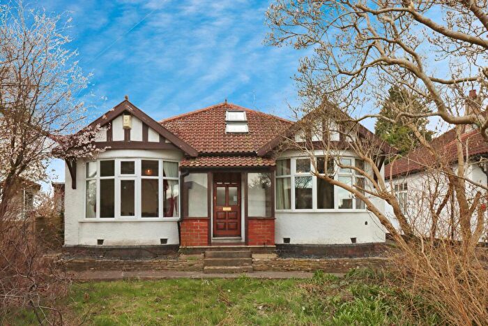 6 Bedroom Bungalow For Sale In Gloucester Road North, Bristol, Somerset, BS7