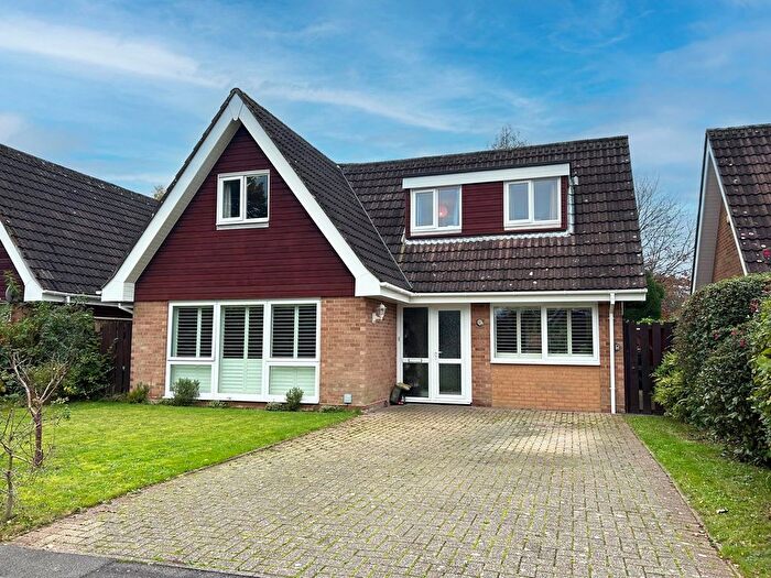 3 Bedroom Detached House For Sale In Moorlands Close, Brockenhurst, SO42