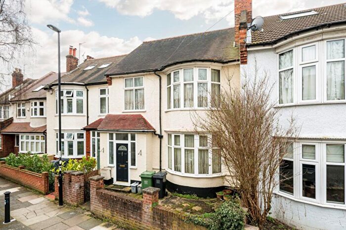 3 Bedroom Terraced House For Sale In Grierson Road, Forest Hill, SE23