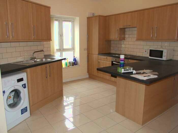 4 Bedroom Flat To Rent In Tudor Street, Grangetown, CF11
