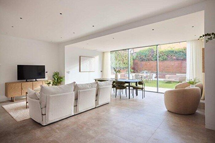 5 Bedroom Semi Detached House To Rent In Springfield Road, St John's Wood, London, NW8