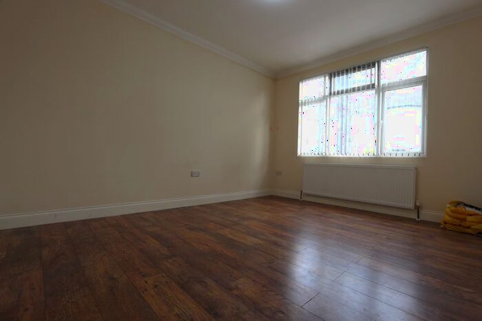 7 Bedroom Property To Rent In Meads Road, London, N22